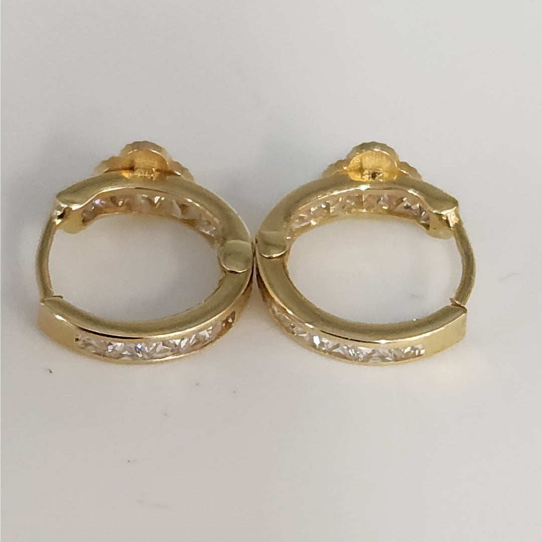 14k Yellow Gold Onyx Clover Hoop Earrings With Zirconia Accents