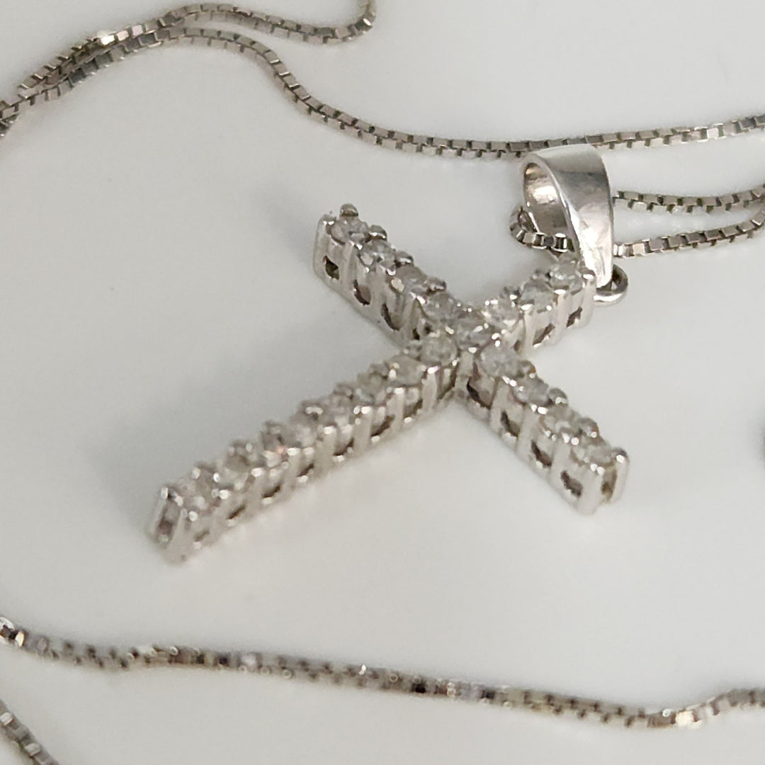 10k White Gold Diamond Cross Pendant & Necklace 18"