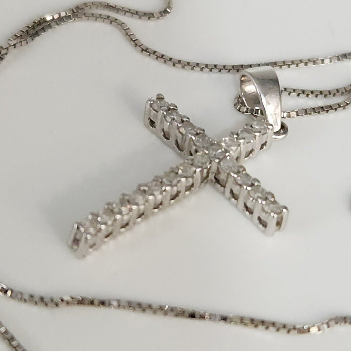 10k White Gold Diamond Cross Pendant & Necklace 18"
