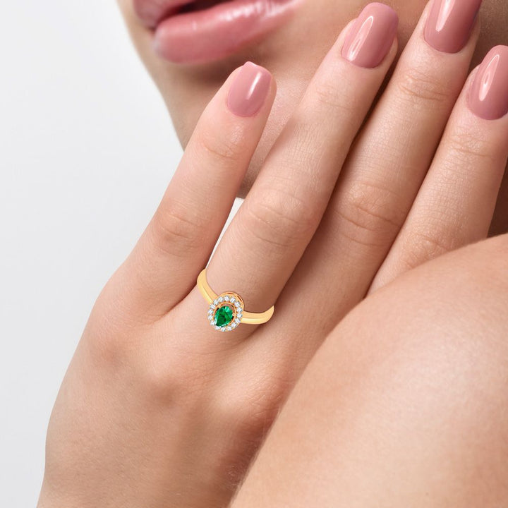 14K Yellow Gold Lab Diamond Womens Emerald Ring