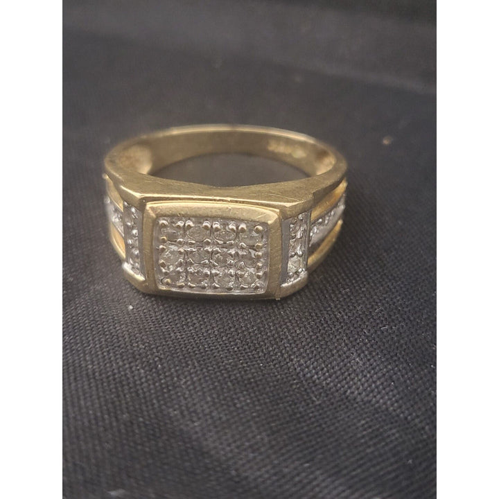 10K Yellow Gold Diamond Square Grid Ring With 5.4g Of Gold Size 10.5