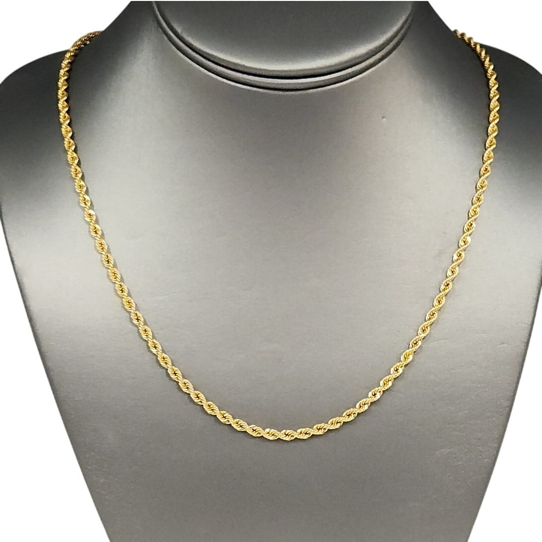 Beautiful 21k Yellow Gold Rope Chain Necklace 22"