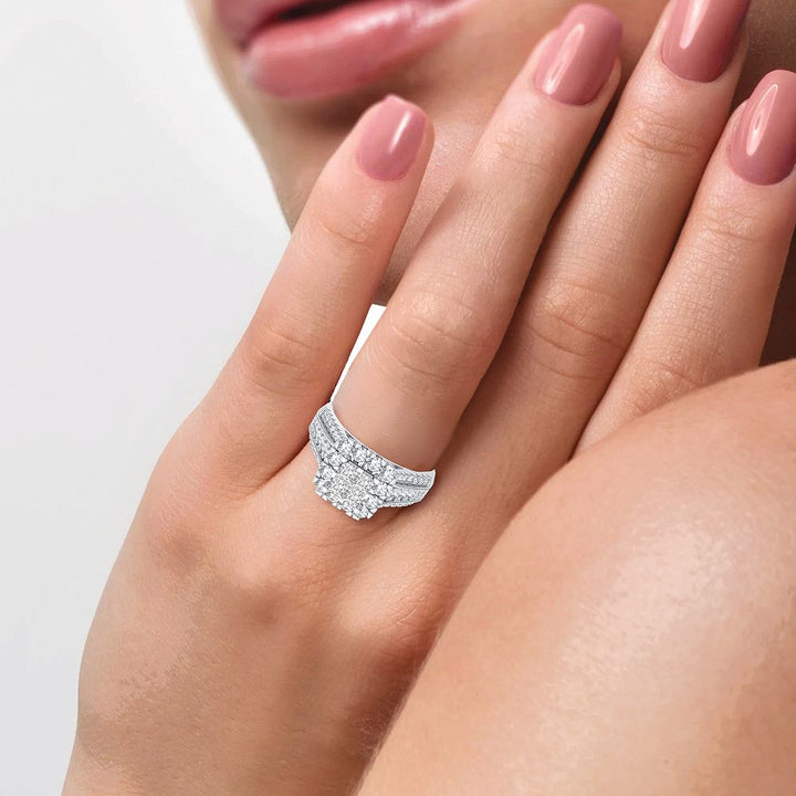 Sparkling 10k White Gold 1CT Lab Diamond Engagement Ring