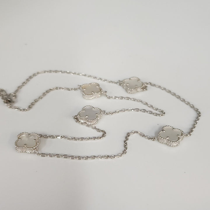 Fashion Silver Mother Of Pearl Clover Motifs Necklace 21"