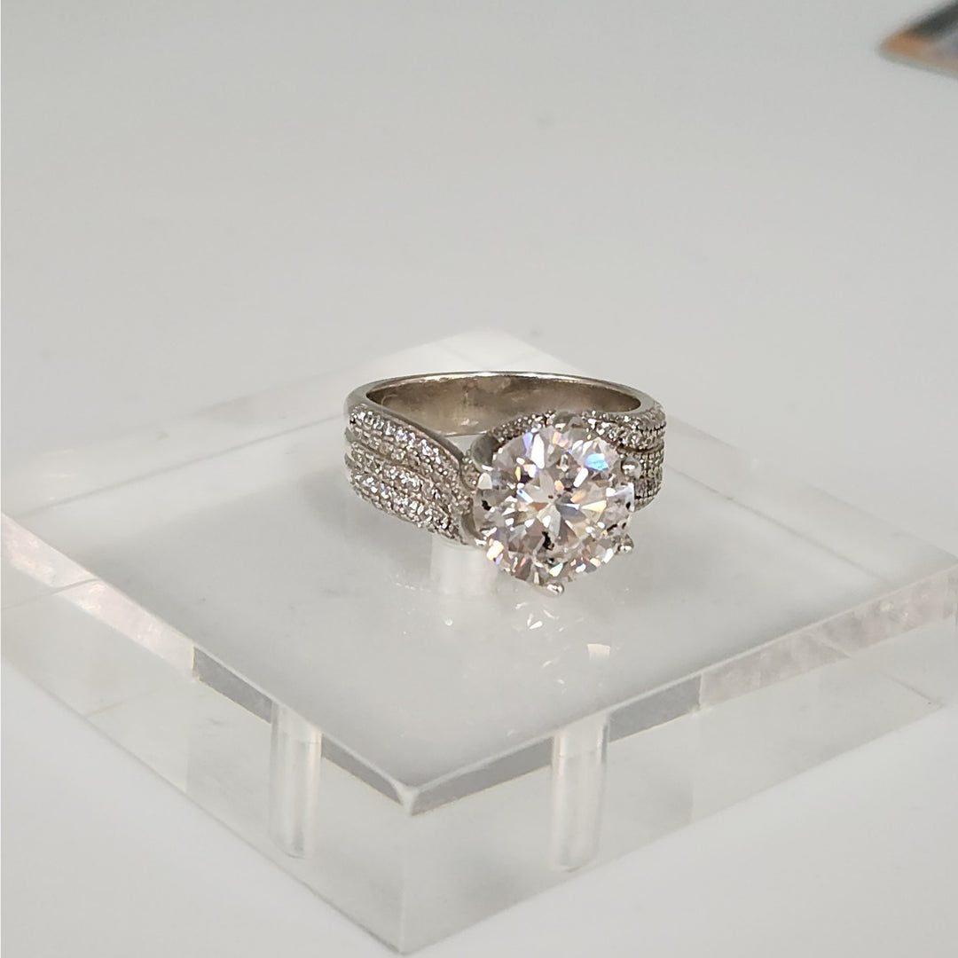 5.00 CT GRA Certified D VVS1 Round Moissanite Pav'e Ring 925 Sterling Silver