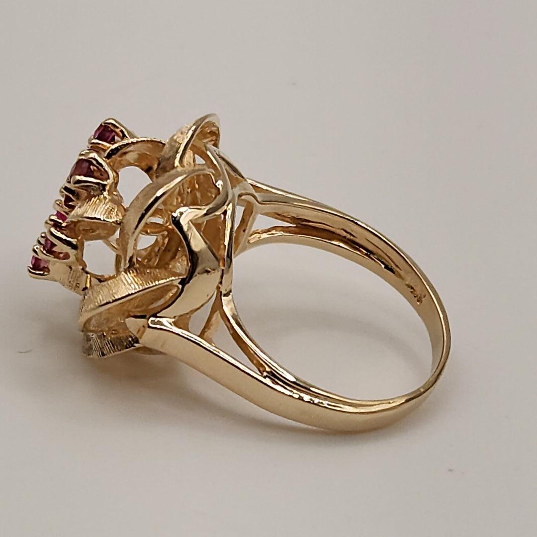 14k Yellow Gold Natural Ruby Stunning Floral Design Ring Size 6.5