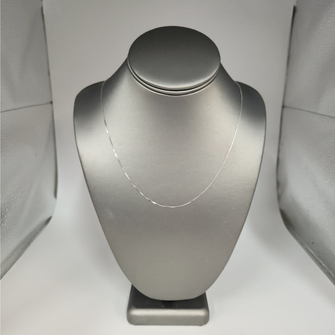 10k White Gold 0.8mm Adjustable Box Chain 22"