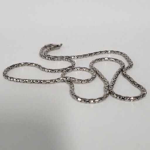 14k White Gold Snake Necklace With 4.7g And 18"