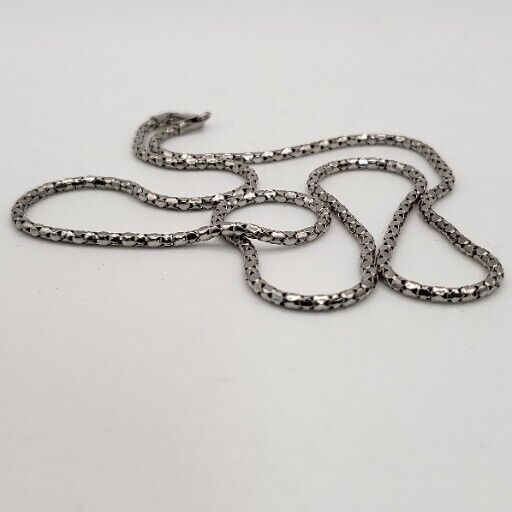 14k White Gold Snake Necklace With 4.7g And 18"