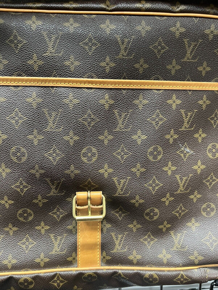 Louis-Vuitton vintage bags Monogram Sac Chasse 2 Way Travel Handbag