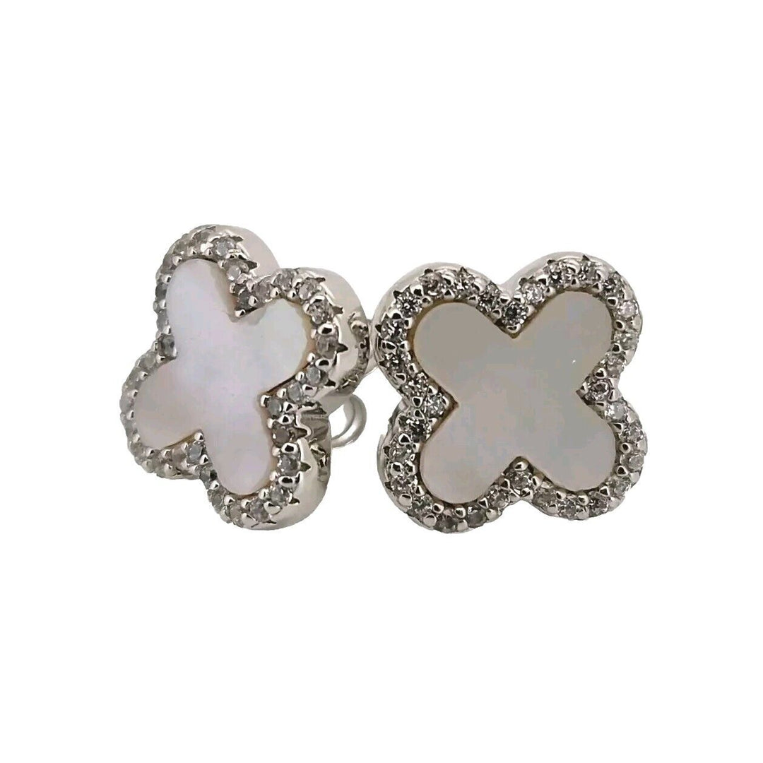 925 sterling silver White Flower Stud earrings