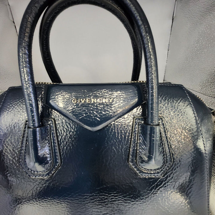 Givenchy Antigona Hand And Shoulder Bag Patent small Blue