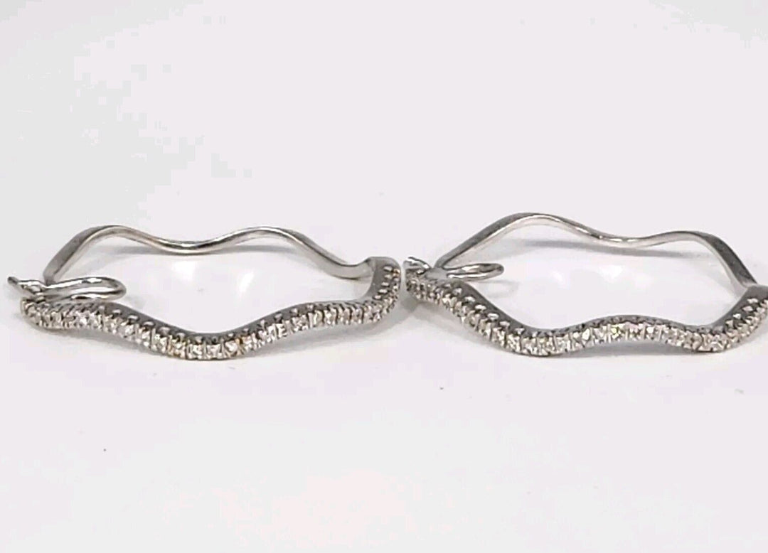18k White Gold Diamonds Hoop Earrings