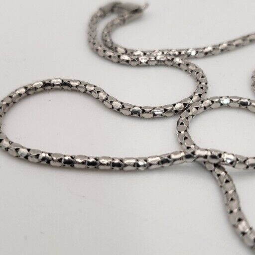 14k White Gold Snake Necklace With 4.7g And 18"