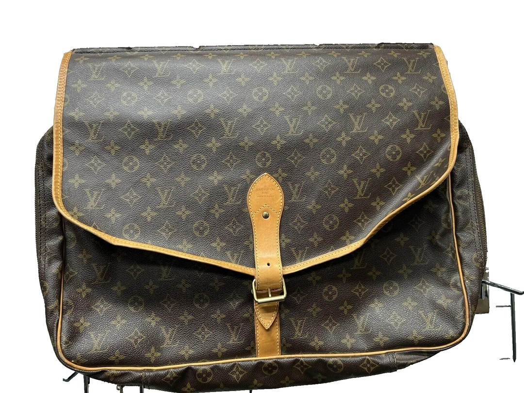 Louis-Vuitton vintage bags Monogram Sac Chasse 2 Way Travel Handbag