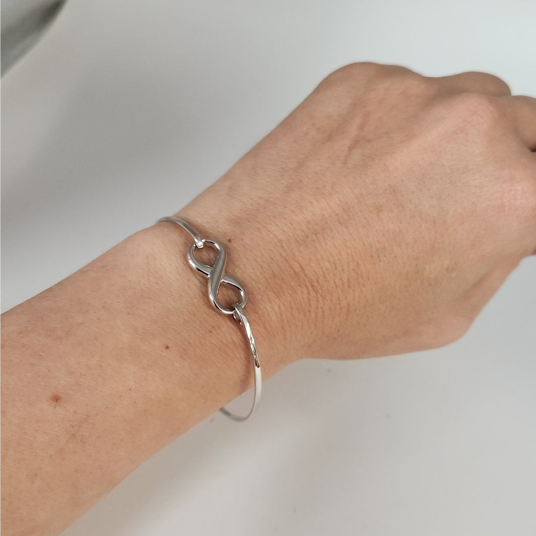 925 Sterling Silver Infinity Bangle Bracelet