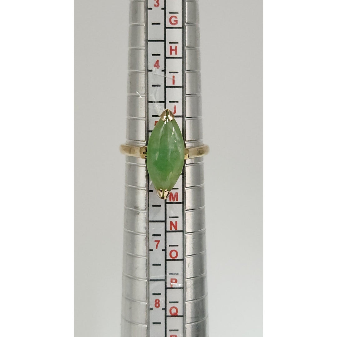 Vintage 14k Yellow Gold Natural Jade Ring Size 5.25