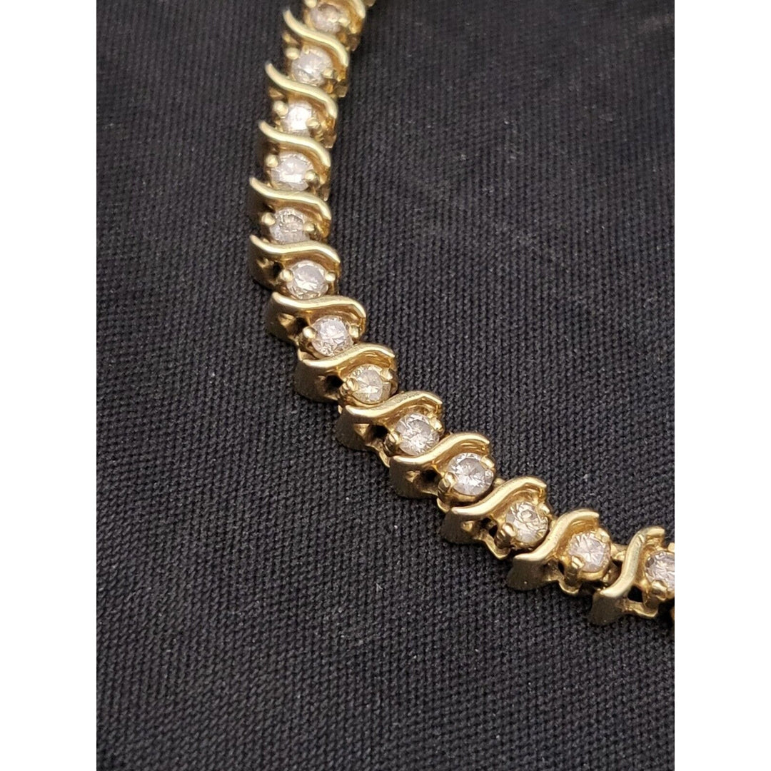 14k Yellow Gold Diamond Tennis bracelet With 15.3g Of Gold