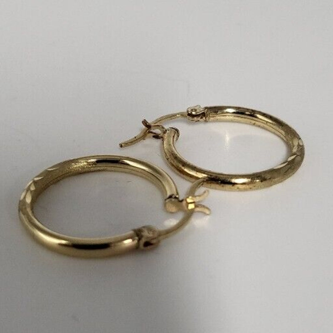 14k Engraved Gold Hoop Earrings With 1.7g Of Gold