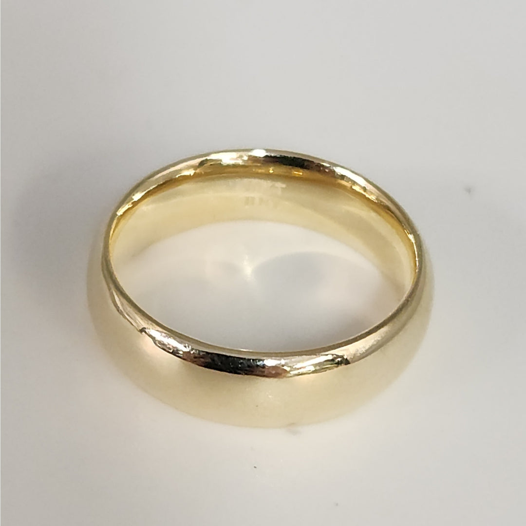10K Yellow Gold Comfort Fit Band Ring Size 7