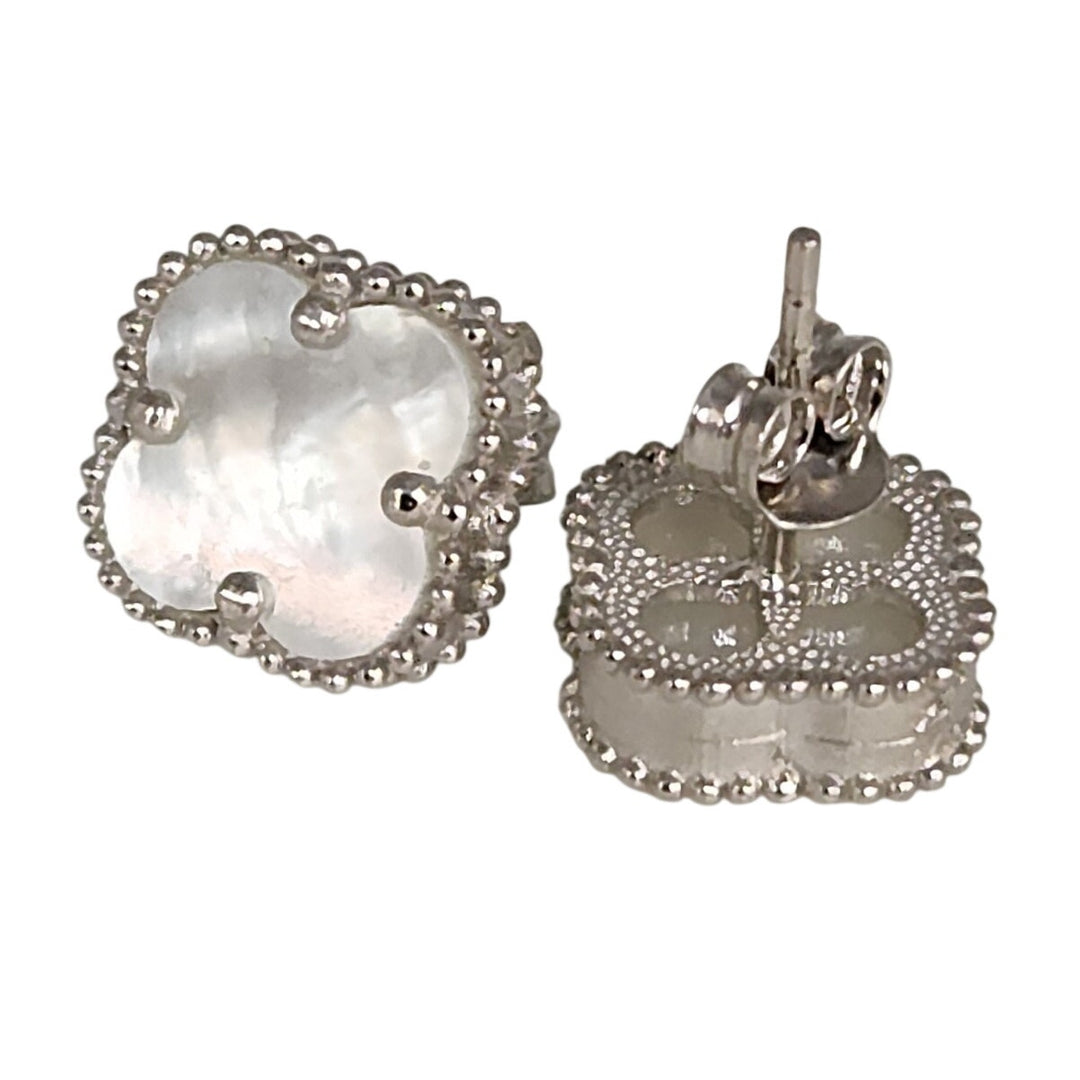 Fashion Silver Mother Of Pearl Clover Motifs Stud Earrings