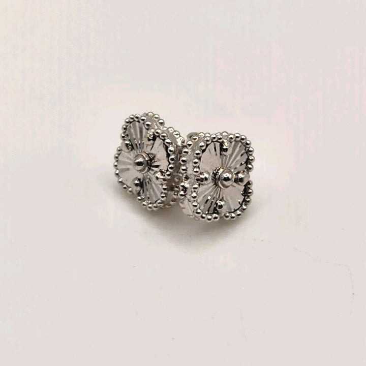 14k White Gold Flower Stud Earrings