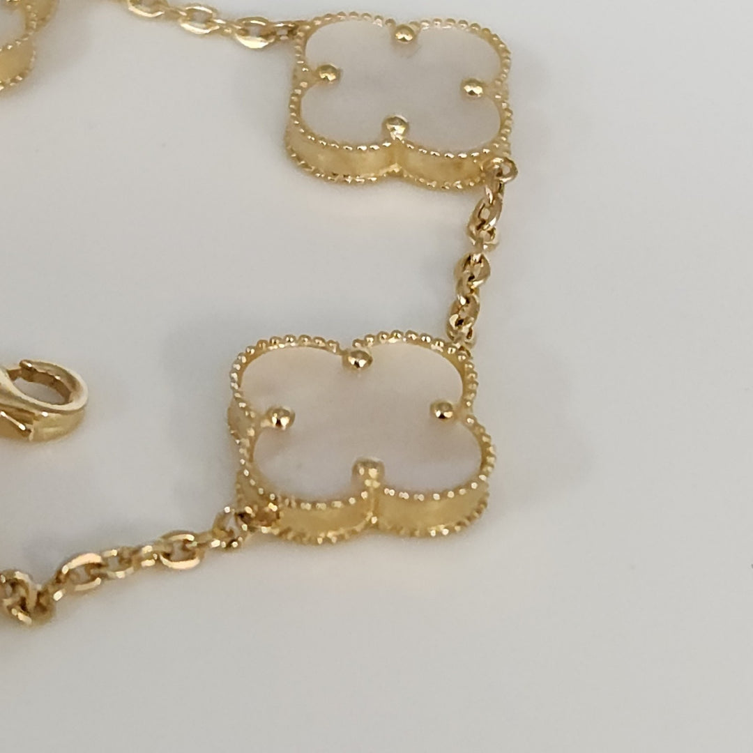 14k Yellow Gold Fashion Mother Of Pearl Flowers Bracelet 7.5"