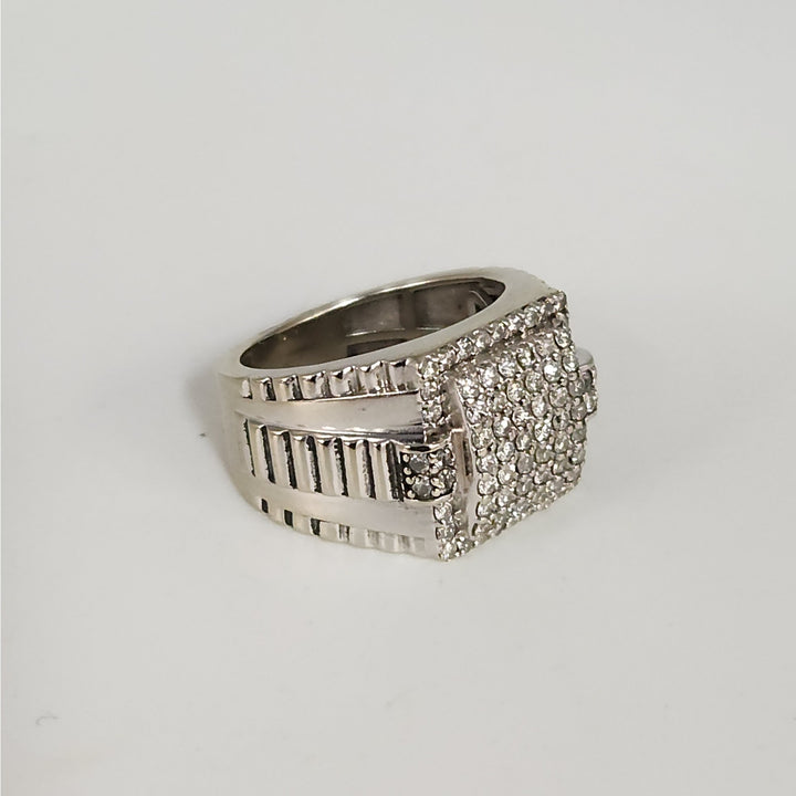 Elegant 10k White Gold Natural Diamond Cluster Ring size 7