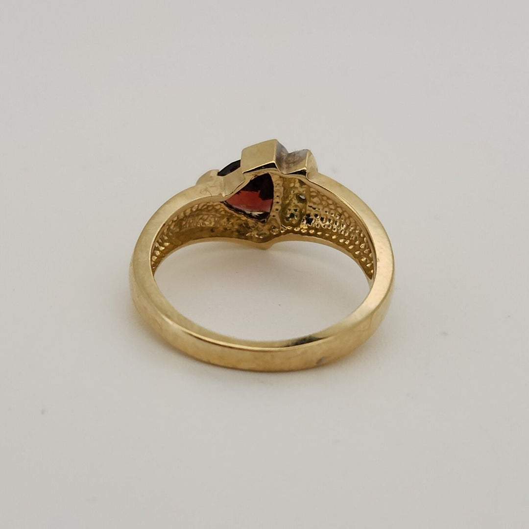 10k Yellow Gold Garnet Triangle Diamond Ring 6.25