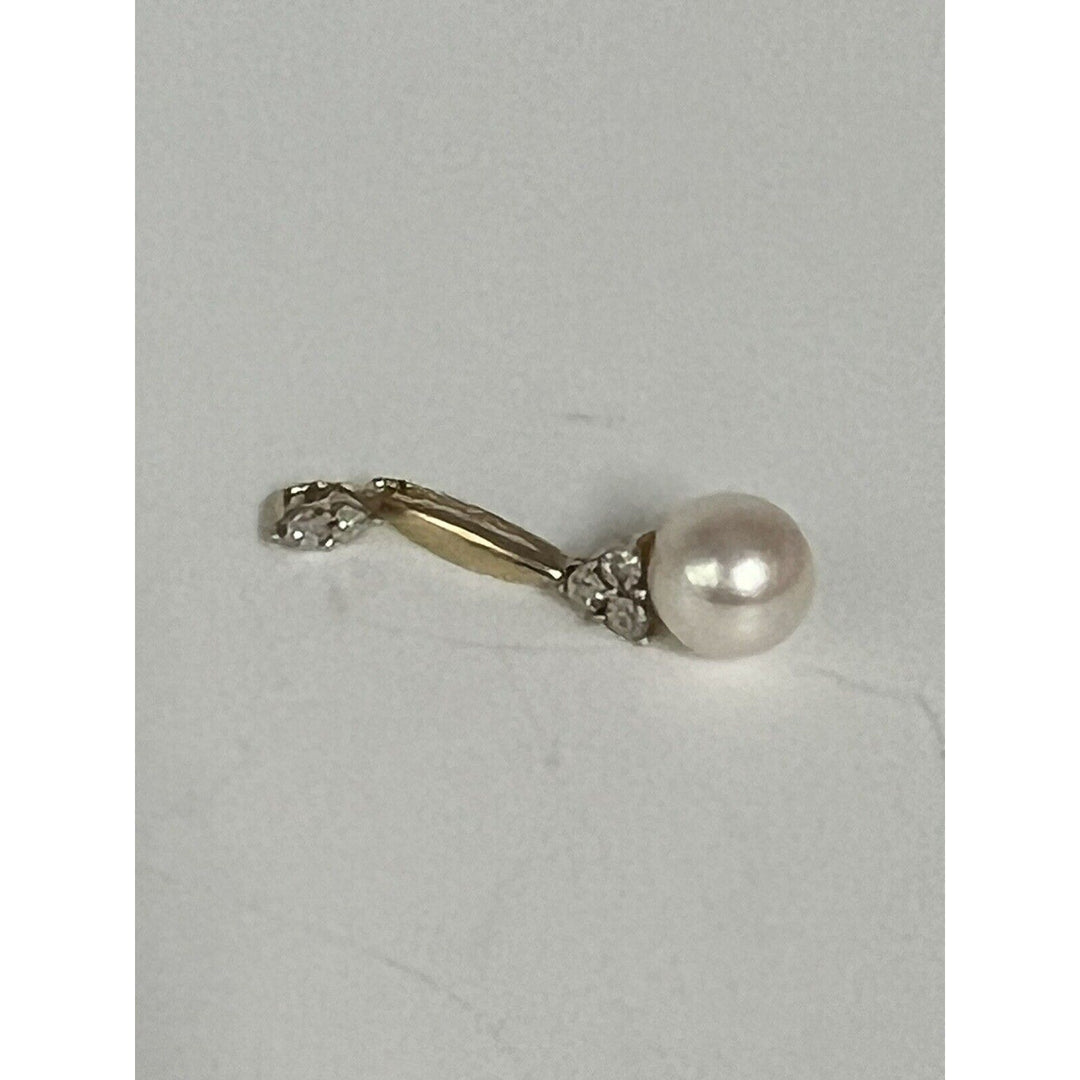 10k Yellow Gold Pendant Pearl Diamonds Stone