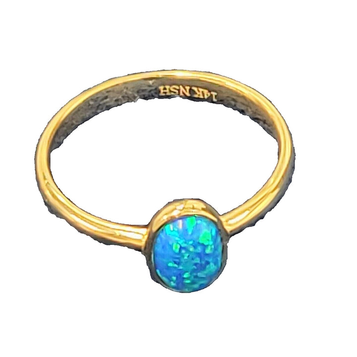 14k Gold Blue Rhinestone Ring 2.2g Of Gold