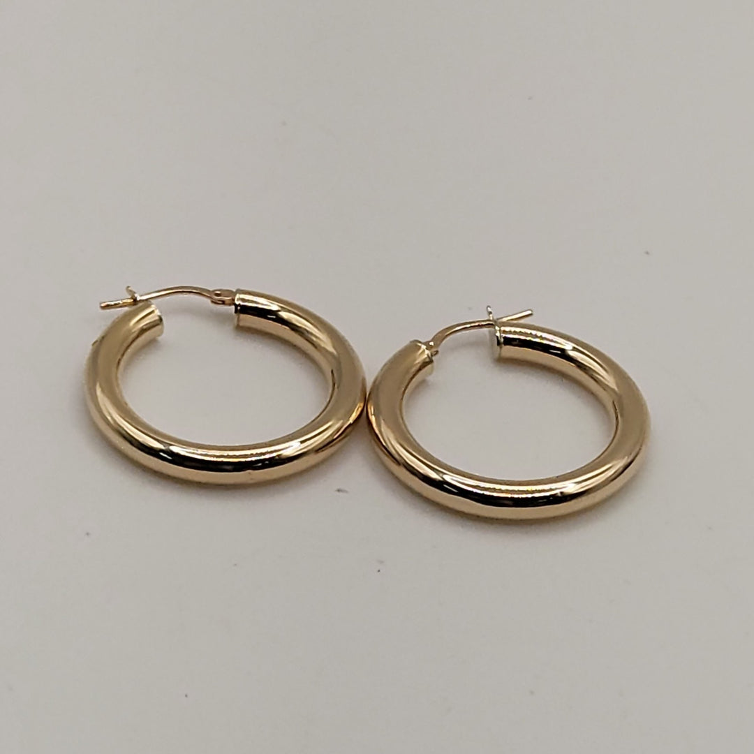 14K YELLOW GOLD HOOP EARRINGS