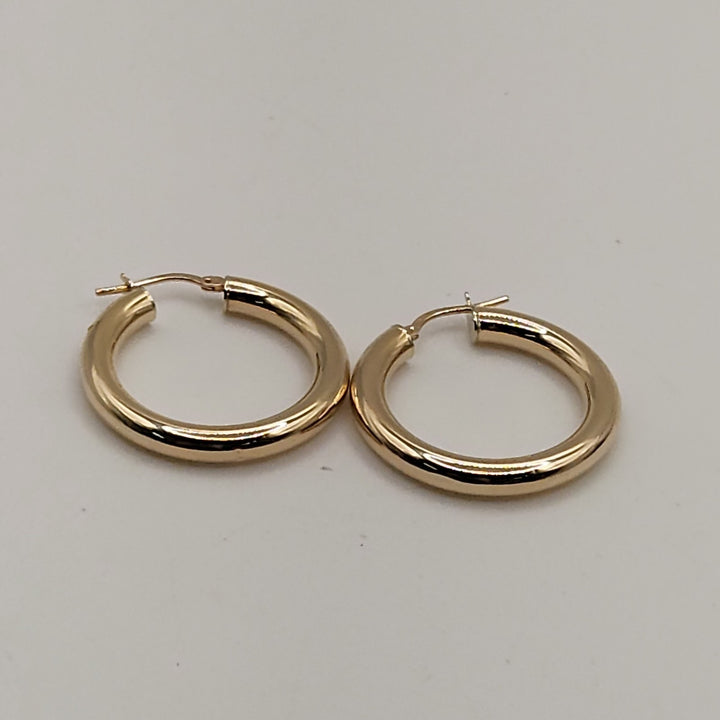 14K YELLOW GOLD HOOP EARRINGS