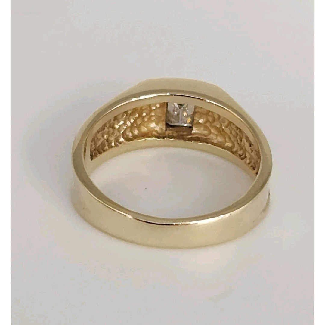 10k Yellow Gold Bold Ring with baguette Diamond Stone Size 8
