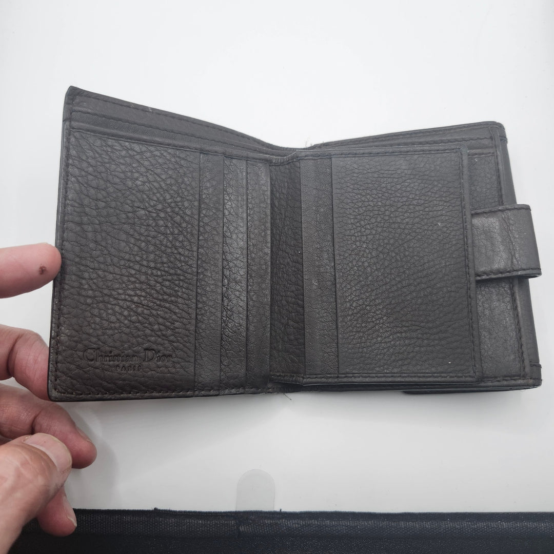 Authentic Christian Dior Vintage Brown Leather Bi-Fold Wallet with Logo Plaque & Trotter Lining