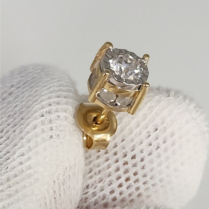 14k Gold Diamond Stud Earrings Round Brilliant illusion Setting