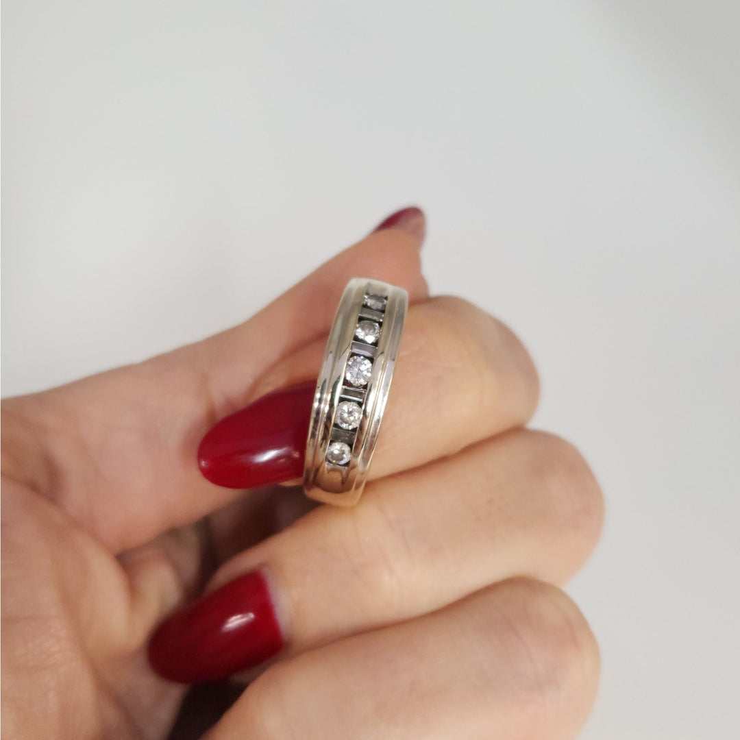 14k White Gold Diamond Band Ring size 9.25