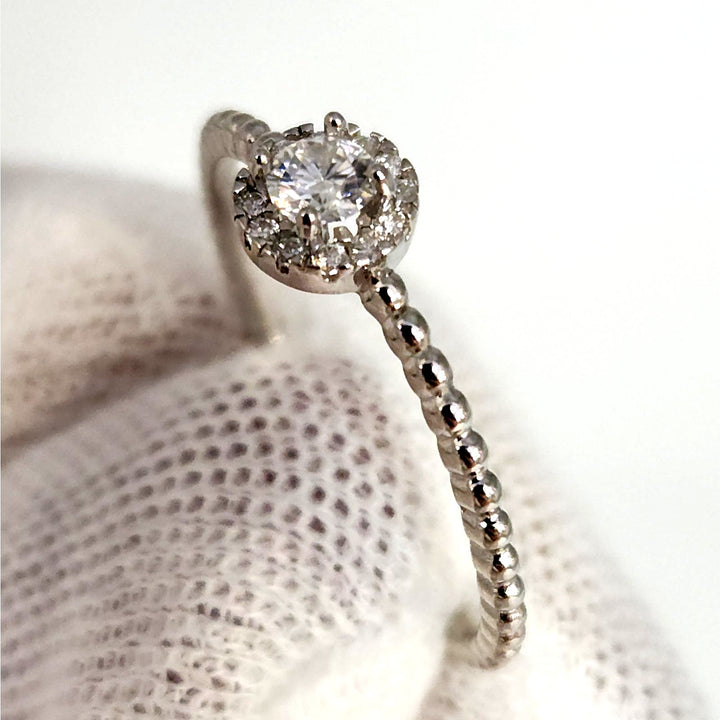 Elegant Sterling  Silver Moissanite Round Brilliant Cut Ring size 9