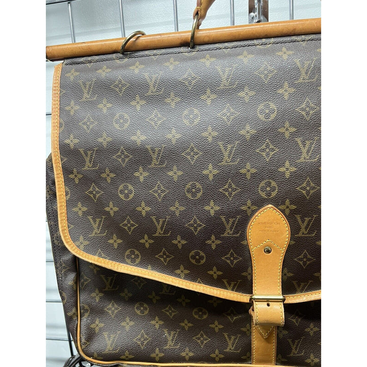 Louis-Vuitton vintage bags Monogram Sac Chasse 2 Way Travel Handbag