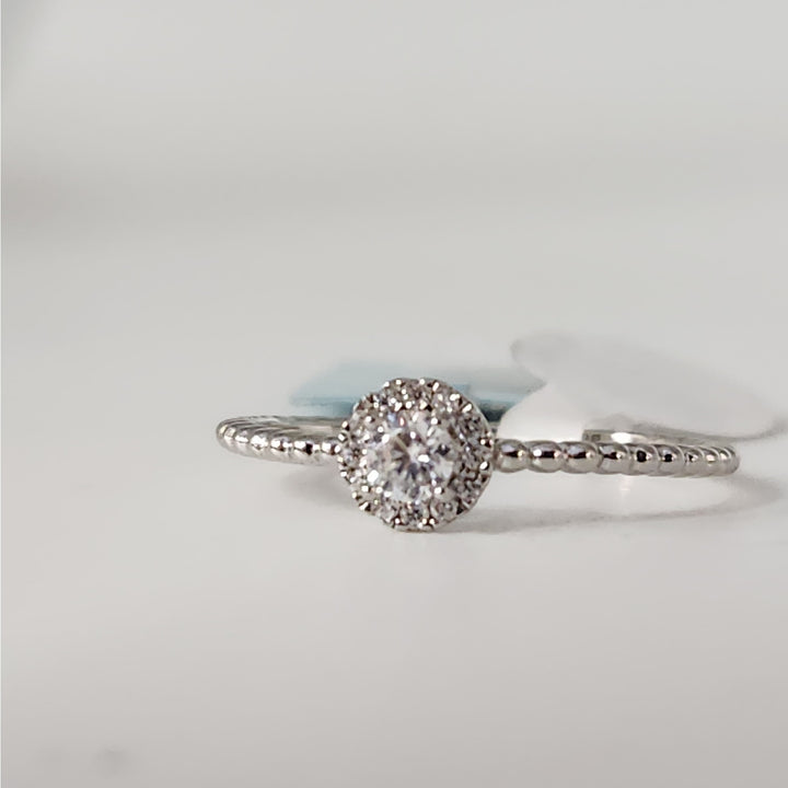 Elegant Sterling  Silver Moissanite Round Brilliant Cut Ring size 9