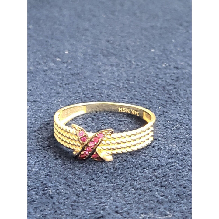 14k Gold Rope Design Band Ring With X Pink Gemstone 2.4g Of Gold