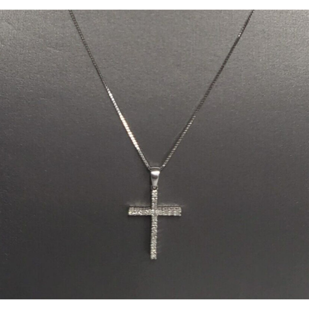 10k white gold diamond cross pendant necklace