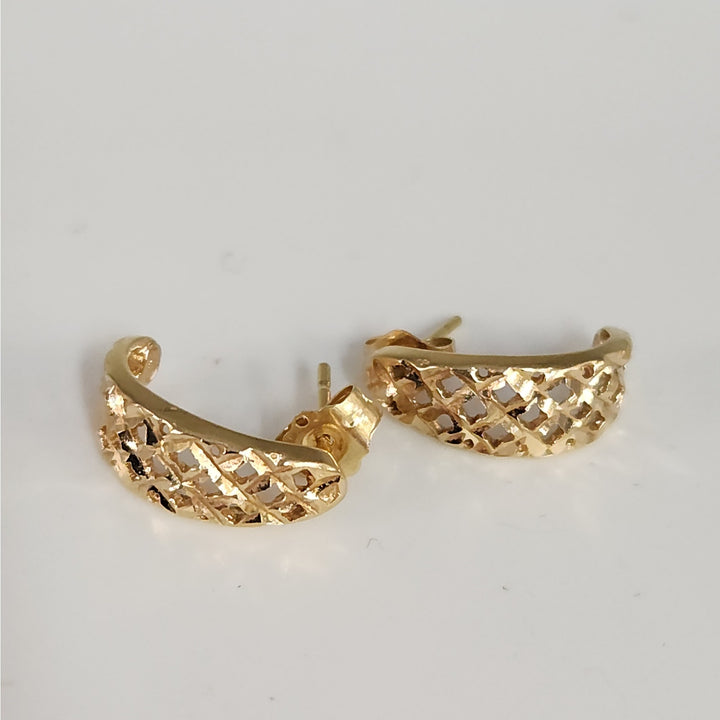 14k Yellow Gold Diamond -Cut Lattice half hope Earrings