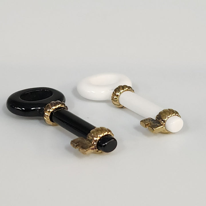 925 Sterling Silver Black And White enamel Key Pendant Set With Gold Tone...