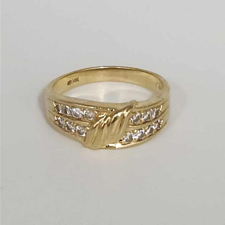 14k Yellow Gold Diamond Ring 0.5 CTW Cluster Knot Design