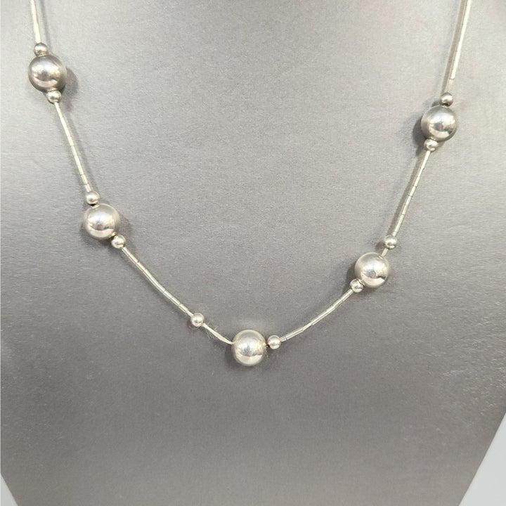 925 Sterling Silver Graduated Ball Bead Necklace 17"