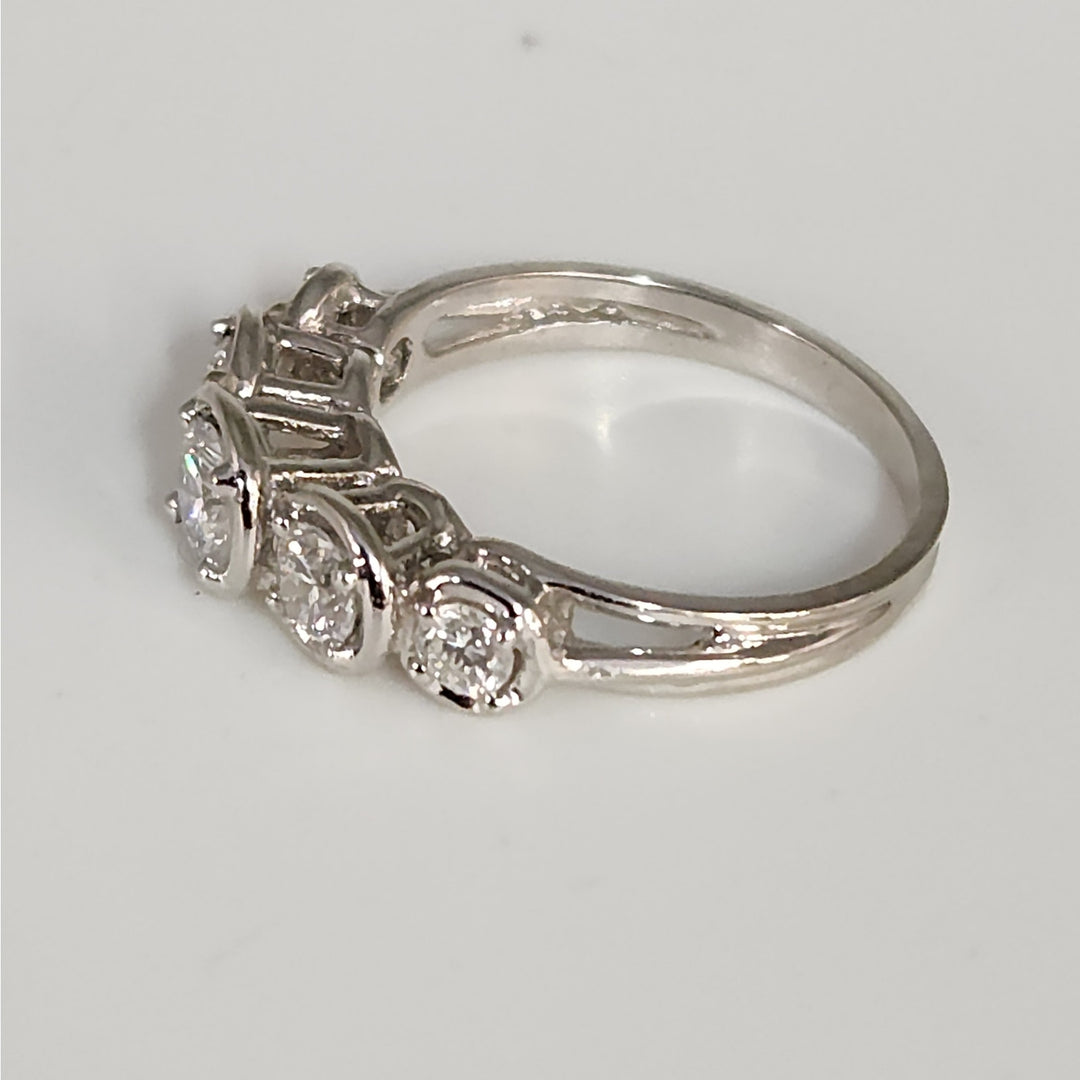 14k White Gold Diamond Five Stone Ring Size 6