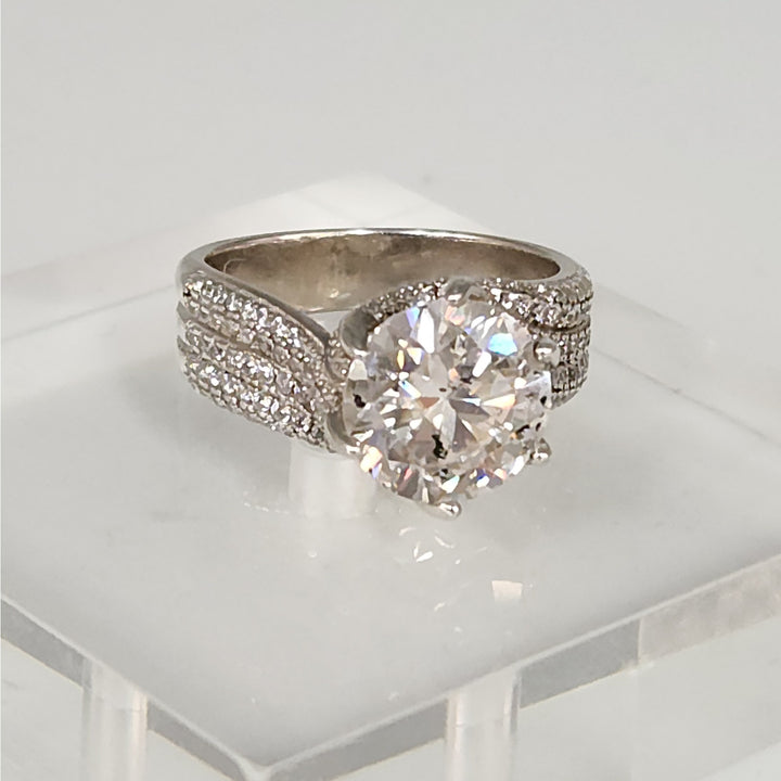 5.00 CT GRA Certified D VVS1 Round Moissanite Pav'e Ring 925 Sterling Silver