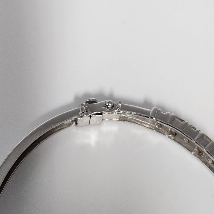 Beautiful 14k White Gold 2.04ct Diamonds Bangle Bracelet