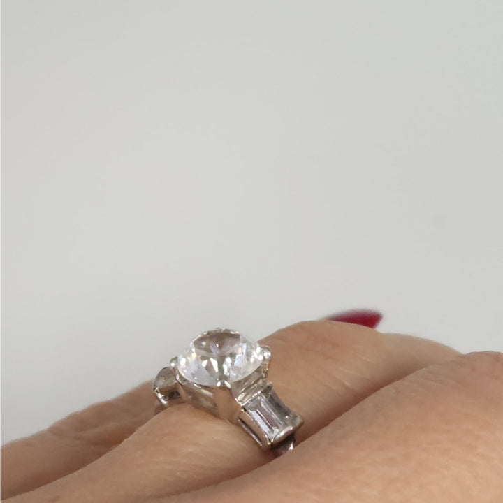14k White Gold Round Reflex Stone with Baguette Accents size 5.5